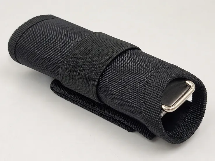 Close-up of 420D nylon body and 25mm elastic retention band on SOHAPI bear spray running holster