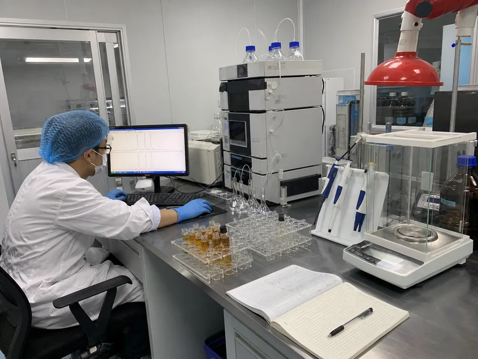 HPLC testing of capsaicin concentrate in SOHAPI formulation lab