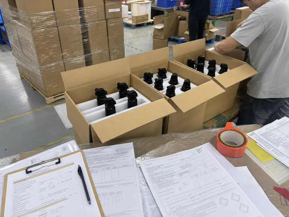 Bear spray export packaging and dangerous goods documentation for international shipment