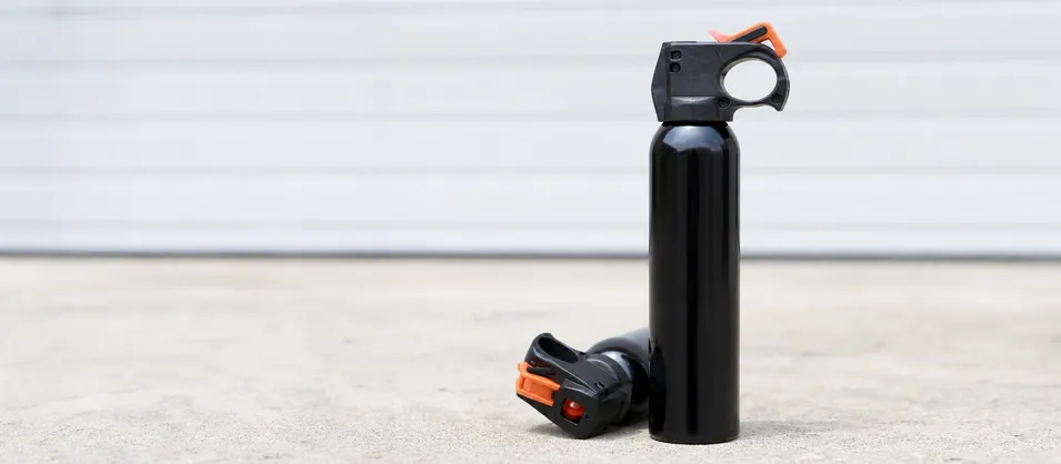 Bear Spray Stream — stream pattern 35+ ft effective range professional use